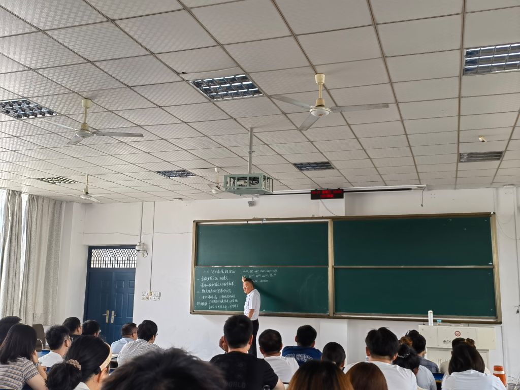 曹光华.jpg