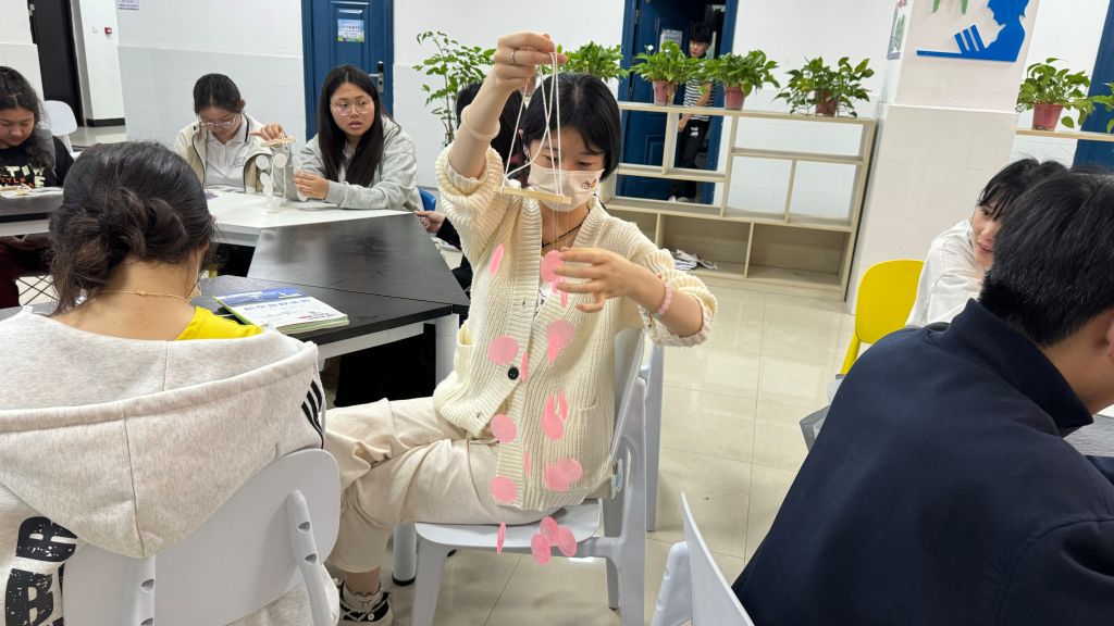 ff8622527cf72c918bc2b90052b7ce1.jpg