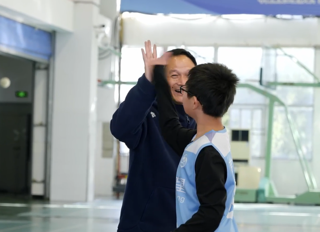吕明2.png