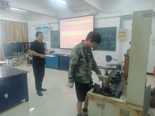 e63cbd4fb7c03885ce05bd02a7eef43.jpg