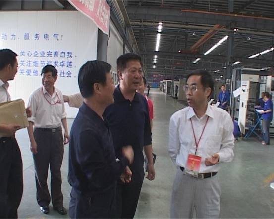 盛力董事长_盛力世家李胜老婆刘昱